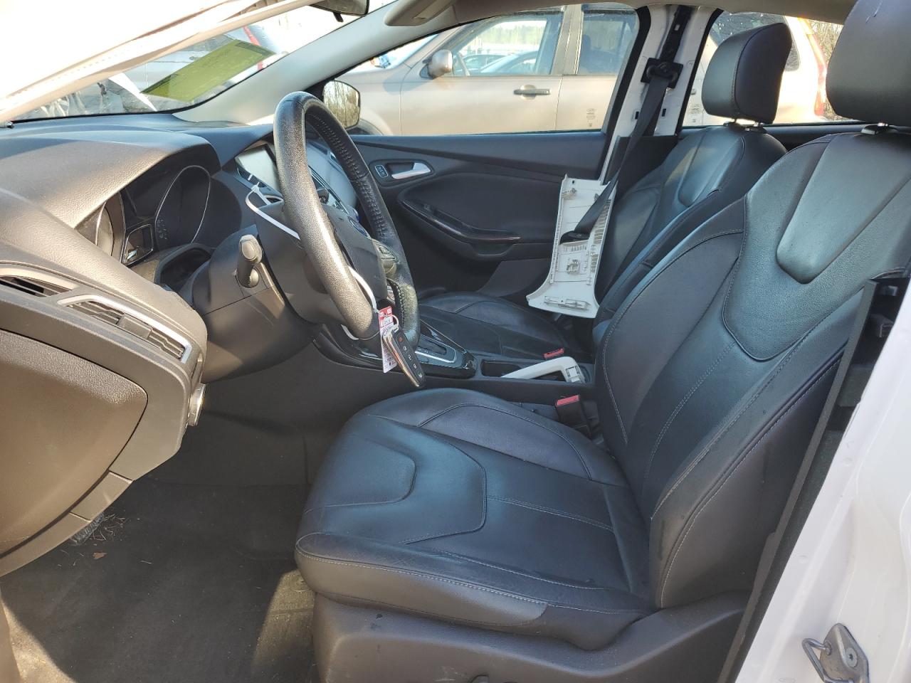 2015 Ford Focus VIN 1FADP3N25FL325037 Copart auction photo, top/roof / rear end damage thumbnail 7