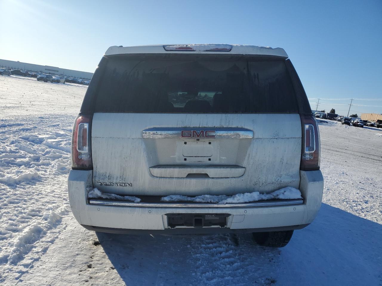 2015 GMC Yukon VIN 1GKS2CKJ6FR272202 Copart auction photo, front end / side damage thumbnail 6