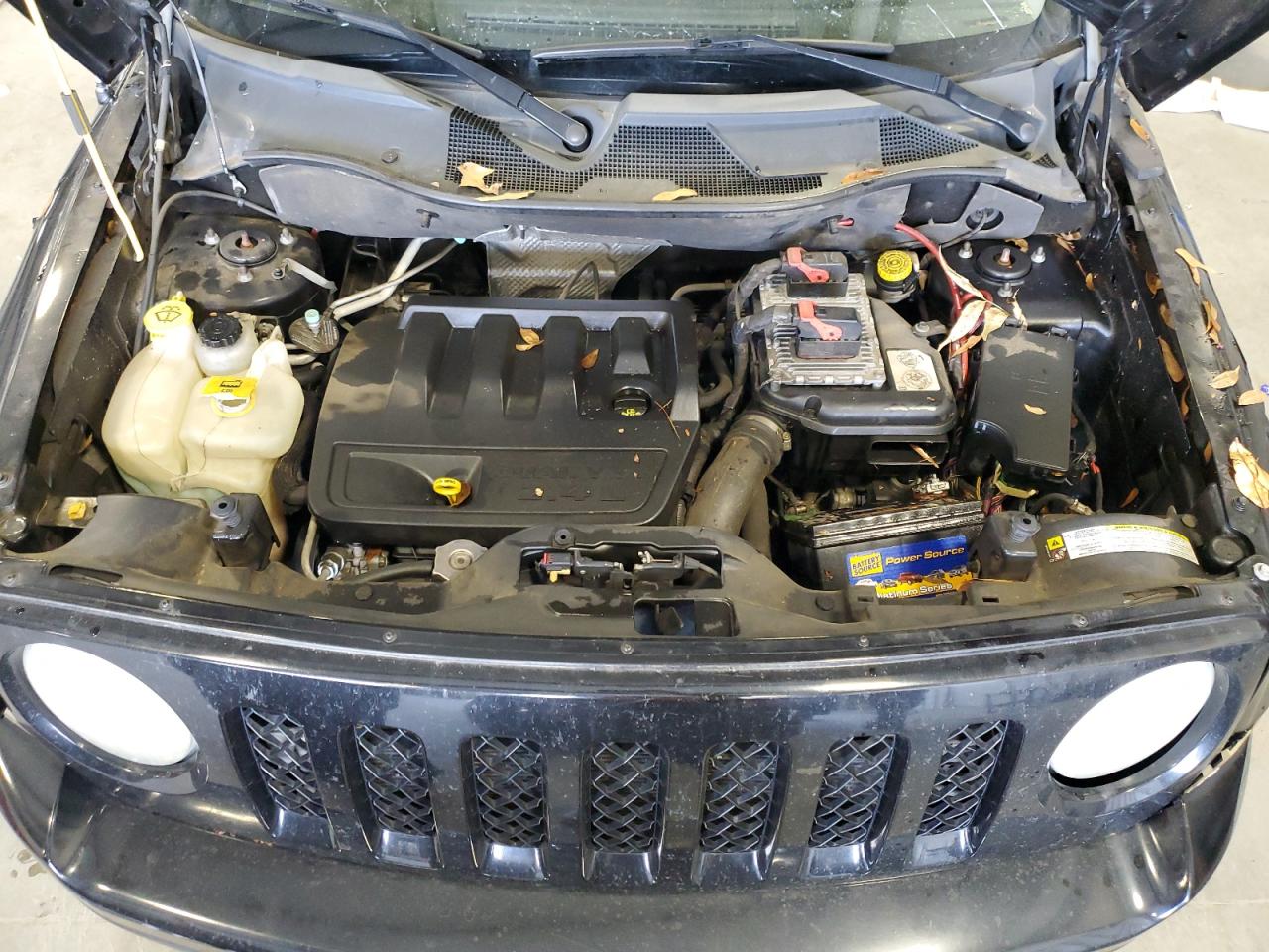 2012 Jeep Liberty (Patriot) VIN 1C4NJRFB6CD689460 Copart auction photo, rollover / mechanical damage thumbnail 13