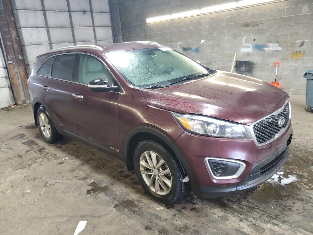 2018 KIA Sorento VIN 5XYPGDA55JG375597 Copart auction photo, side / front end damage thumbnail 4