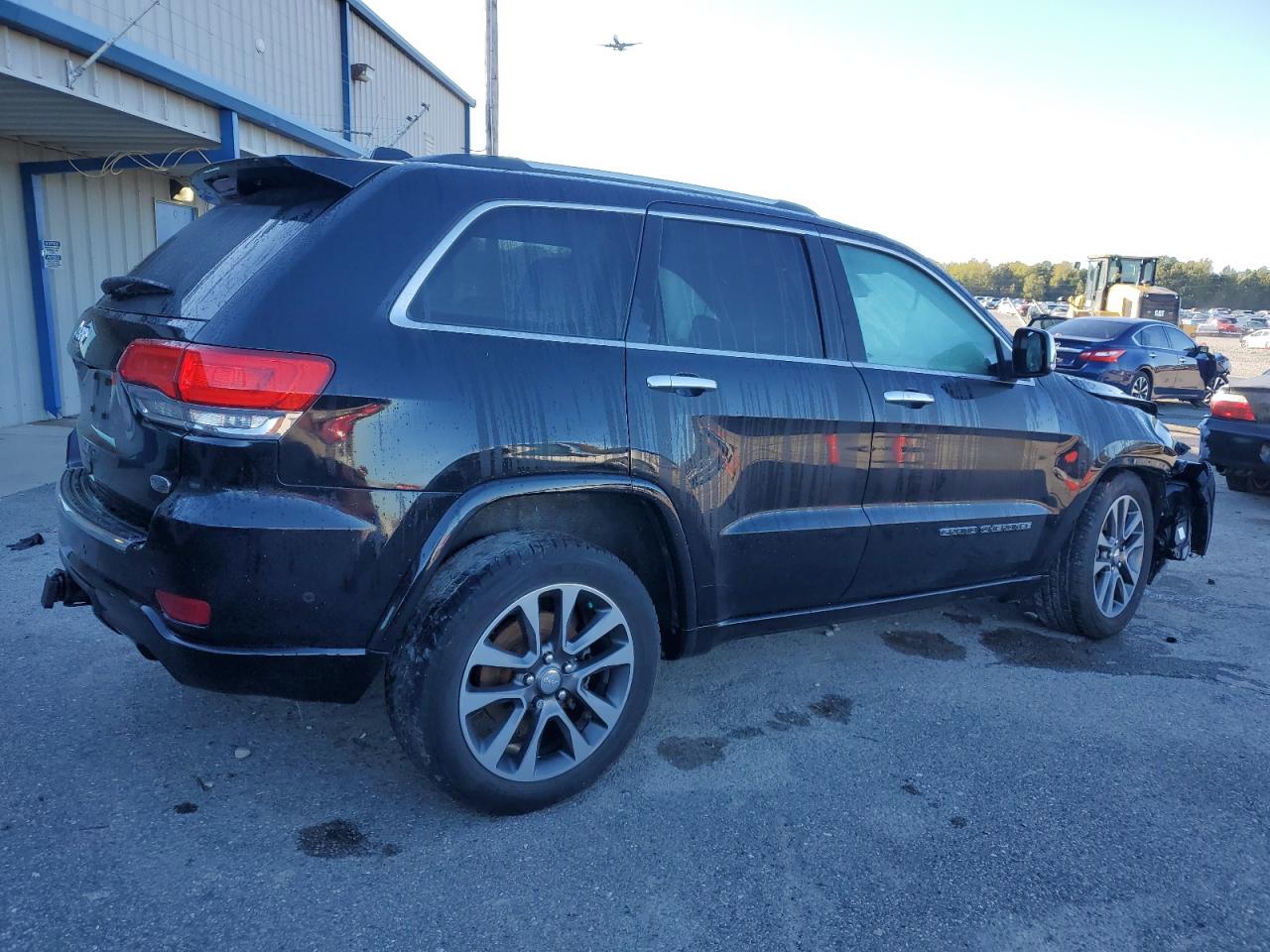 2017 Jeep Grand Cherokee VIN 1C4RJFCG1HC772629 Copart auction photo, front end damage thumbnail 3