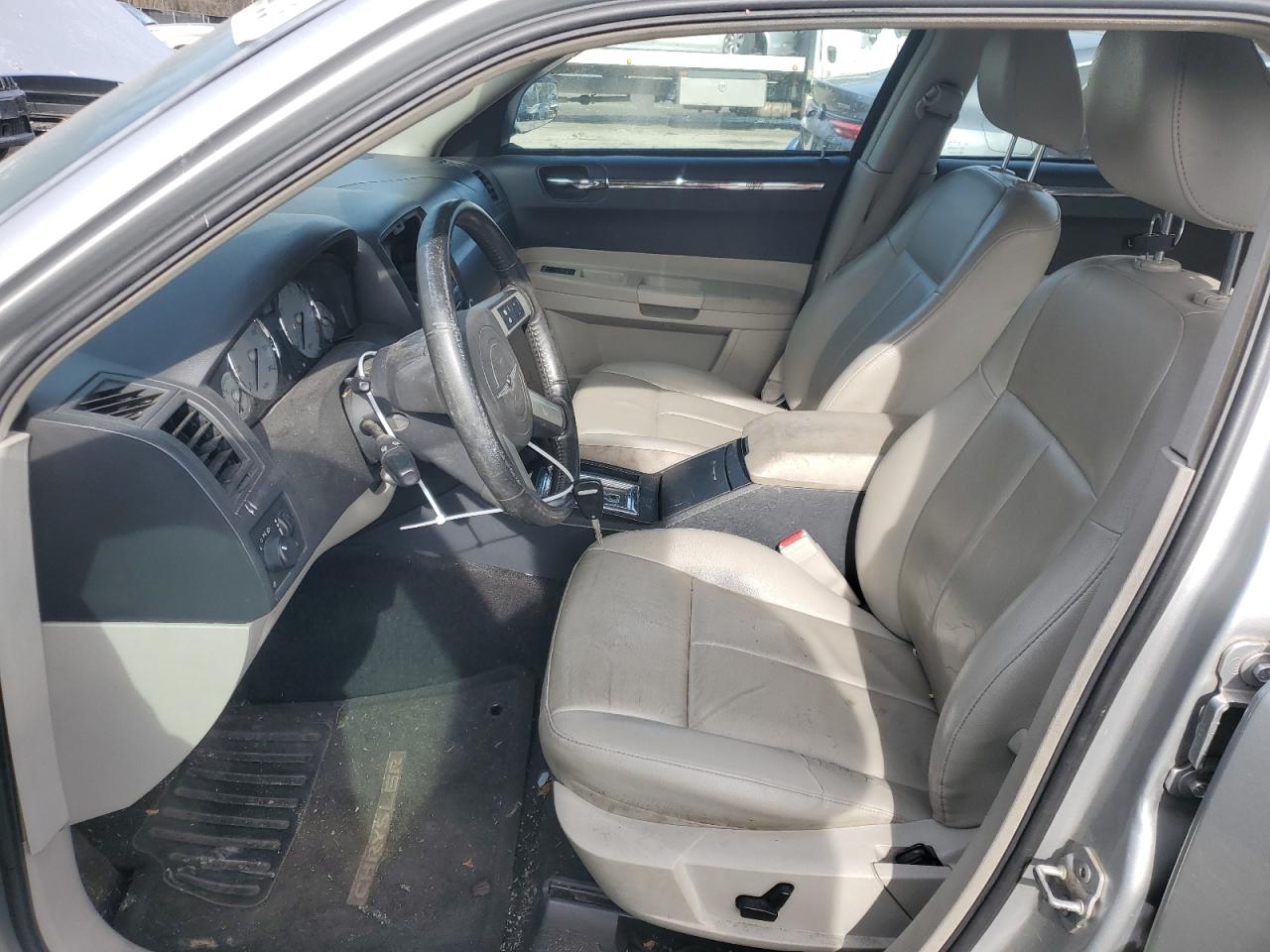 2007 Chrysler 300 VIN 2C3KA53G67H792600 Copart auction photo, side / stripped damage thumbnail 7