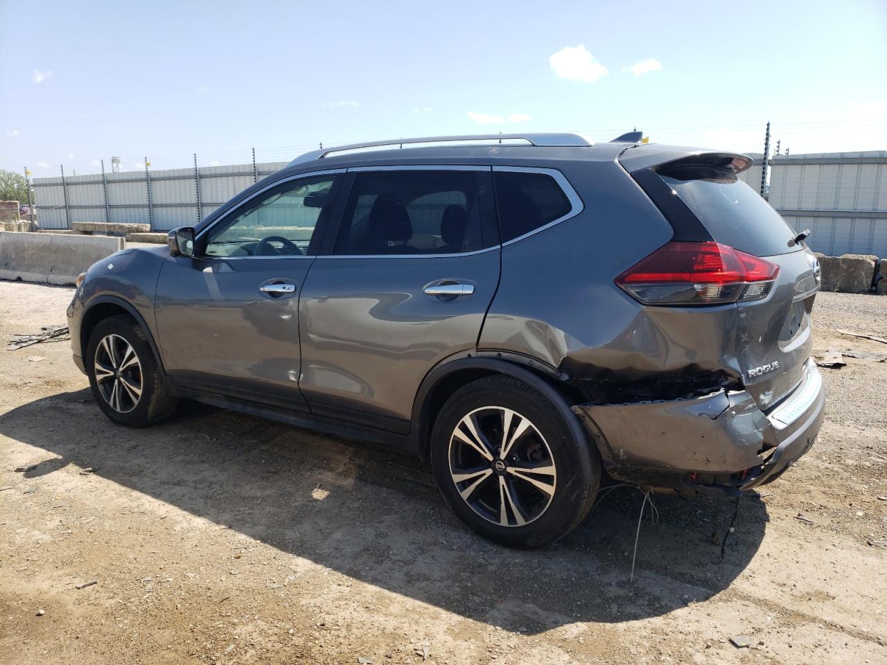 2019 Nissan Rogue VIN JN8AT2MV9KW386404 Copart auction photo, rear end / minor dent/scratches damage thumbnail 2