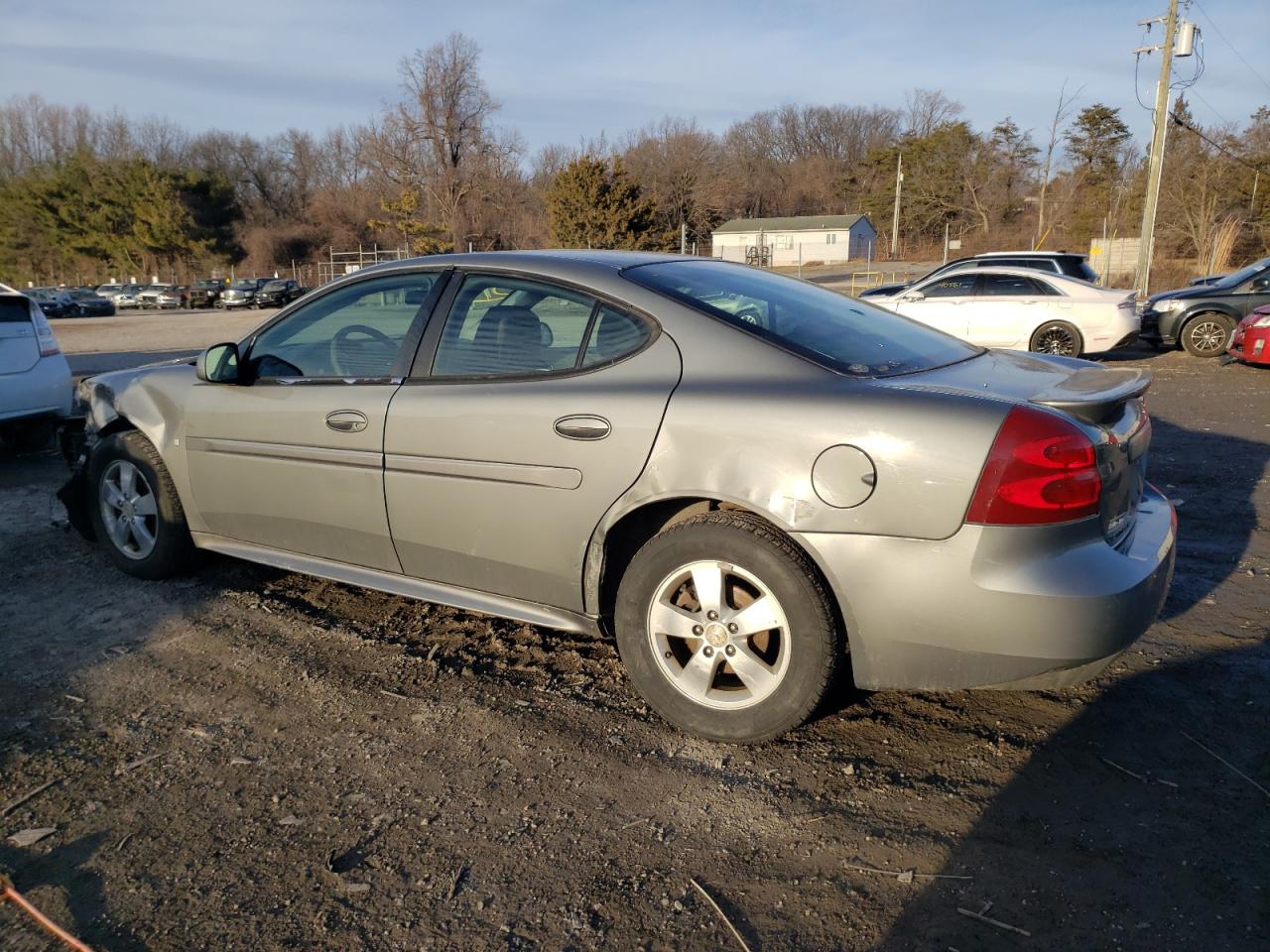 2008 Pontiac Grand Prix VIN 2G2WP552681102825 Copart auction photo, front end damage thumbnail 2