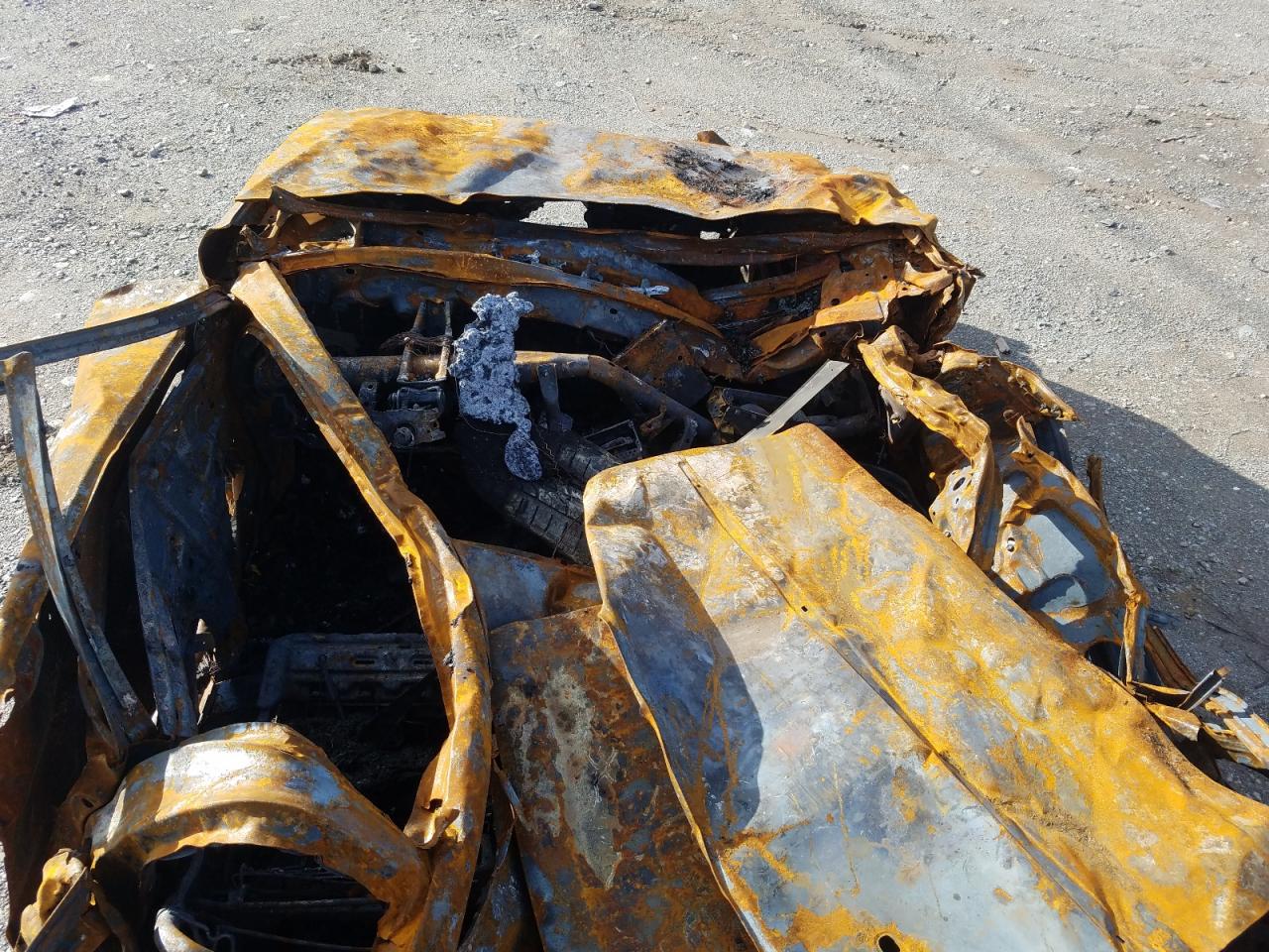 2005 Toyota Camry VIN 4T1BE32K05U543127 Copart auction photo, burn damage thumbnail 8
