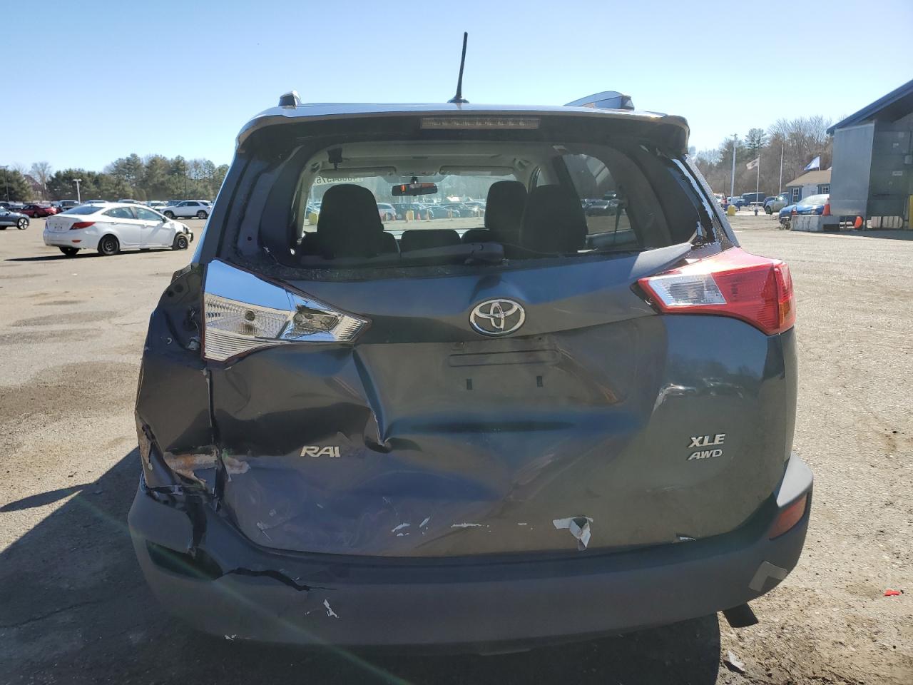 2015 Toyota RAV 4 VIN 2T3RFREV4FW363291 Copart auction photo, rear end / minor dent/scratches damage thumbnail 6