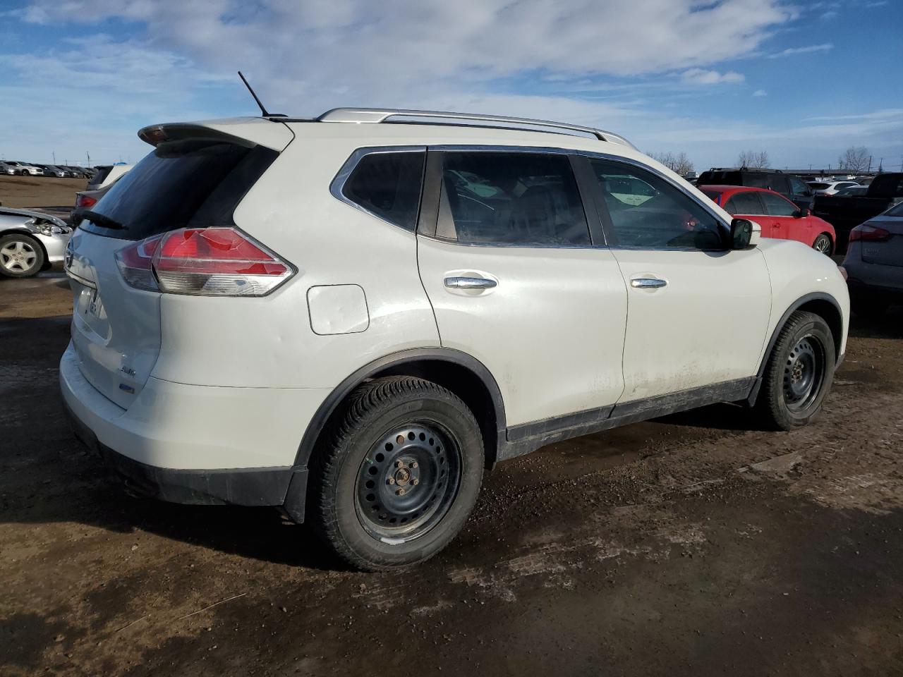 2015 Nissan Rogue VIN 5N1AT2MV4FC845921 Copart auction photo, hail / minor dent/scratches damage thumbnail 3