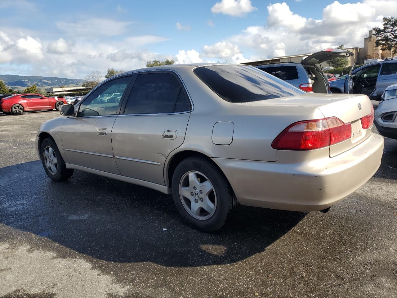 2000 Honda Accord VIN 1HGCG1655YA049512 Copart auction photo, front end damage thumbnail 2