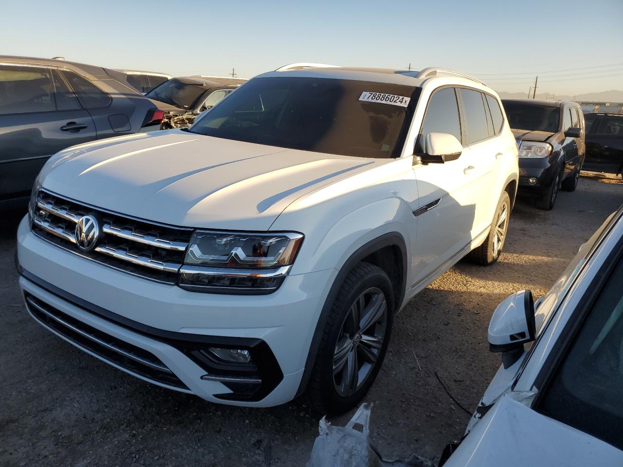 2019 Volkswagen Atlas VIN 1V2RR2CA6KC617917