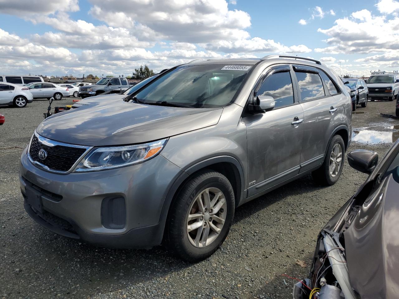 2015 KIA Sorento VIN 5XYKTDA77FG597086