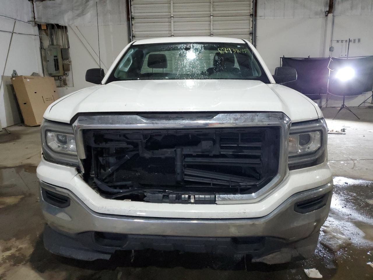 2018 GMC Sierra VIN 1GTN1LEC0JZ902121 Copart auction photo, side / front end damage thumbnail 5