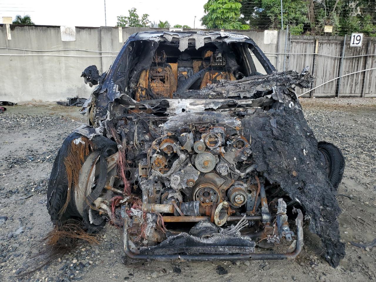 2020 Land Rover Range Rover VIN SALYB2FV6LA261636 Copart auction photo, burn - engine / burn - interior damage thumbnail 5