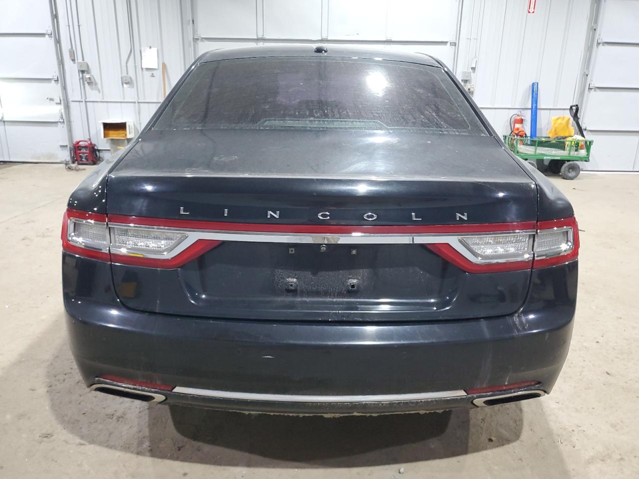 2017 Lincoln Continental VIN 1LN6L9HK8H5624120 Copart auction photo, minor dent/scratches / normal wear damage thumbnail 6