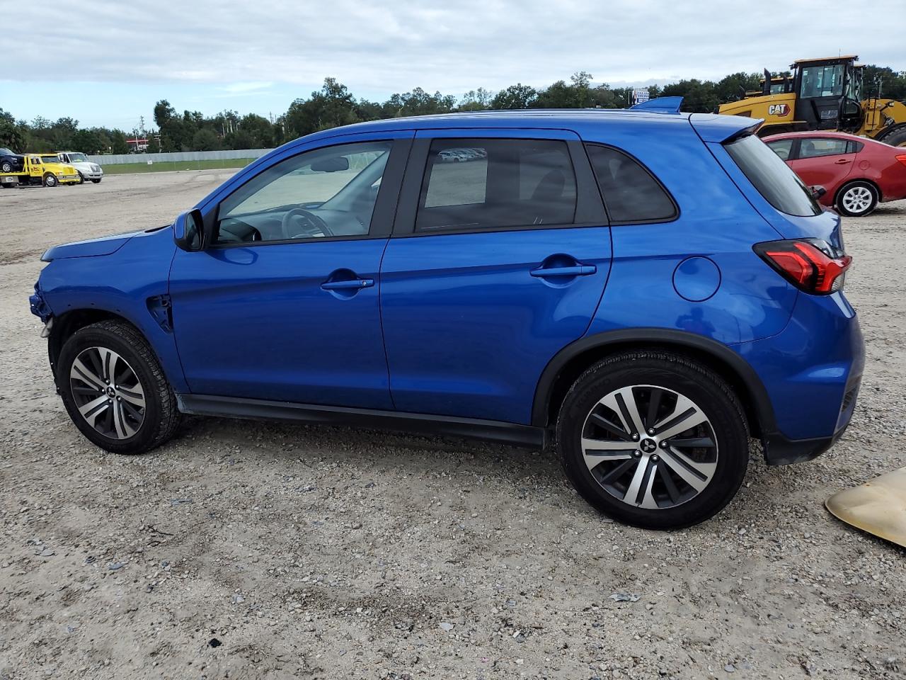 2021 Mitsubishi Outlander VIN JA4APUAU8MU010664 Copart auction photo, front end damage thumbnail 2