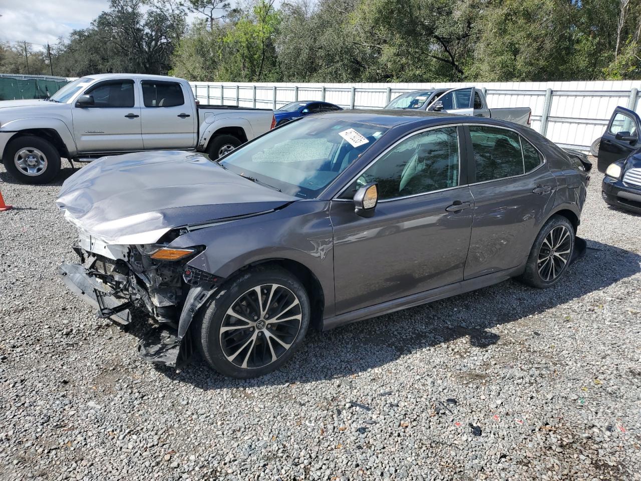 2020 Toyota Camry VIN 4T1G11AK8LU932215