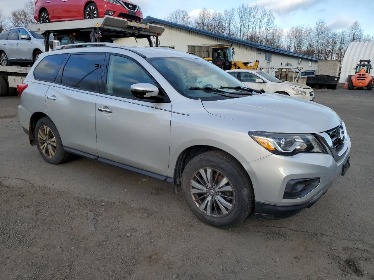 2017 Nissan Pathfinder VIN 5N1DR2MM7HC639918 Copart auction photo, front end / minor dent/scratches damage thumbnail 4