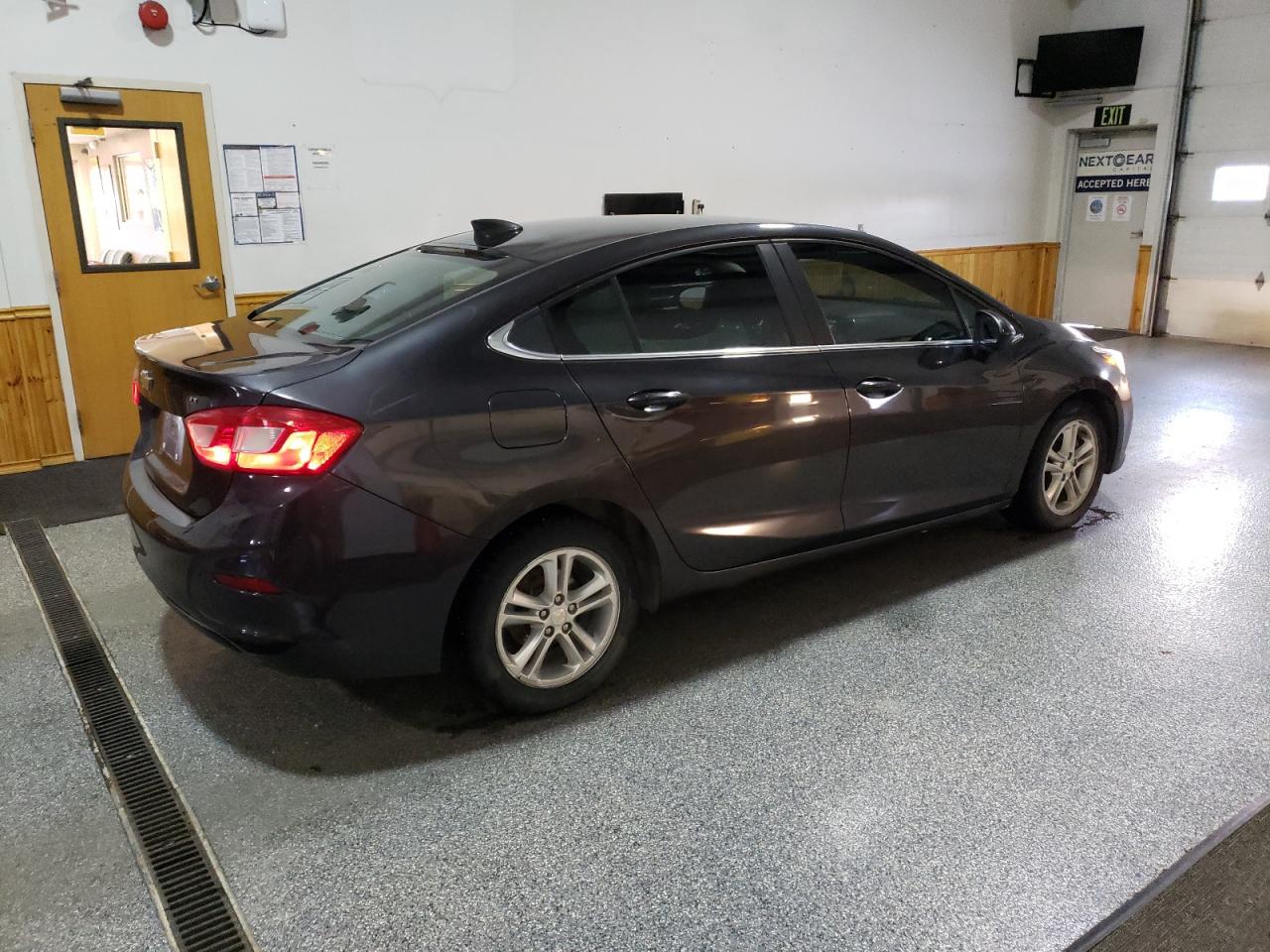 2016 Chevrolet Cruze VIN 1G1BE5SM5G7292388 Copart auction photo, minor dent/scratches damage thumbnail 3
