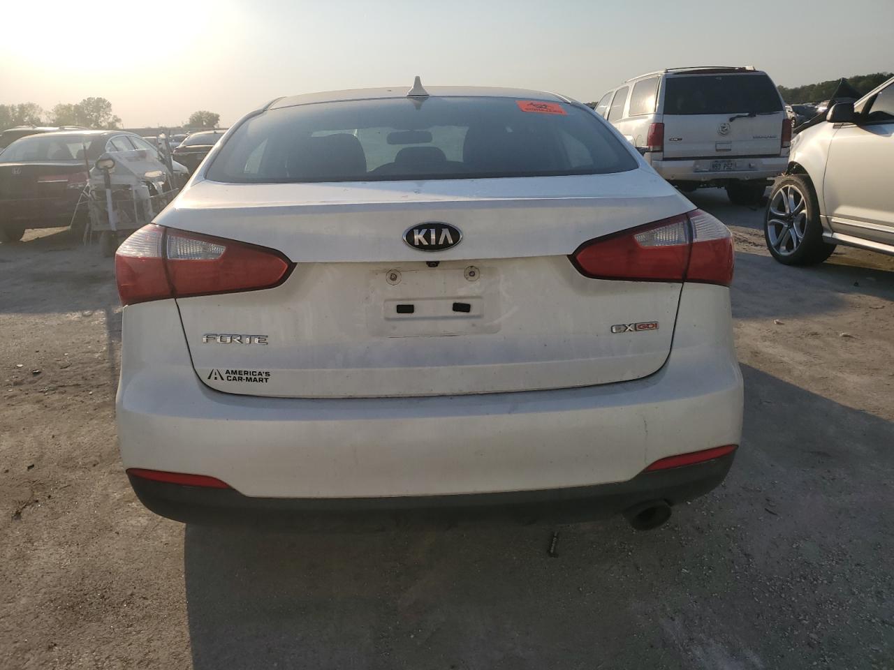 2014 KIA Forte VIN KNAFX4A86E5197037 Copart auction photo, front end / side damage thumbnail 6