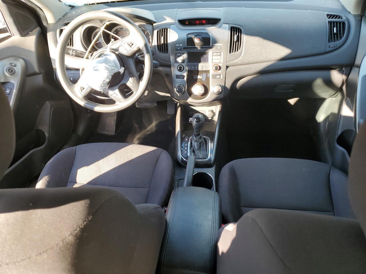 2013 KIA Forte VIN KNAFU4A21D5738000 Copart auction photo, front end / side damage thumbnail 8