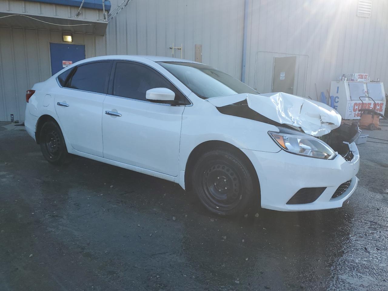 2017 Nissan Sentra VIN 3N1AB7AP9HY226691 Copart auction photo, front end damage thumbnail 4