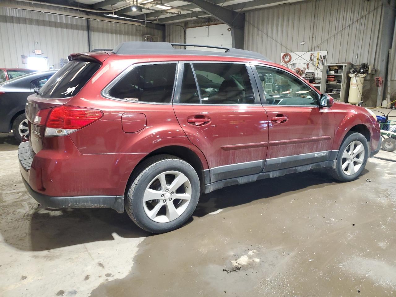 2013 Subaru Outback VIN 4S4BRBCC5D3298433 Copart auction photo, rear end damage thumbnail 3