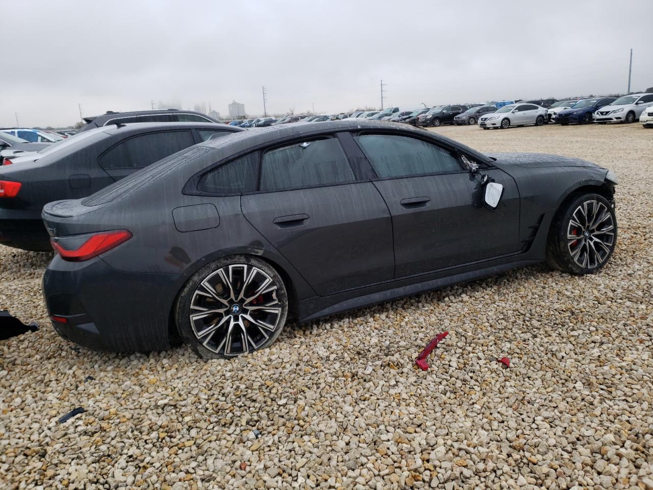 2022 BMW 4er VIN WBA63AV0XNFM60672 Copart auction photo, all over damage thumbnail 3