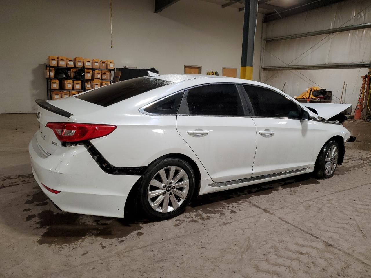 2015 Hyundai Sonata VIN 5NPE34AF4FH107099 Copart auction photo, front end / rear end damage thumbnail 3
