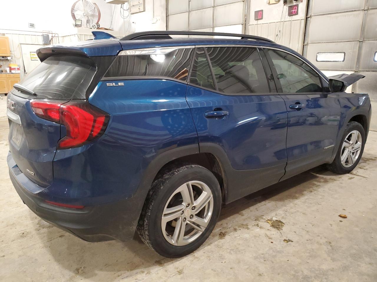 2020 GMC Terrain VIN 3GKALTEV3LL293695 Copart auction photo, front end damage thumbnail 3
