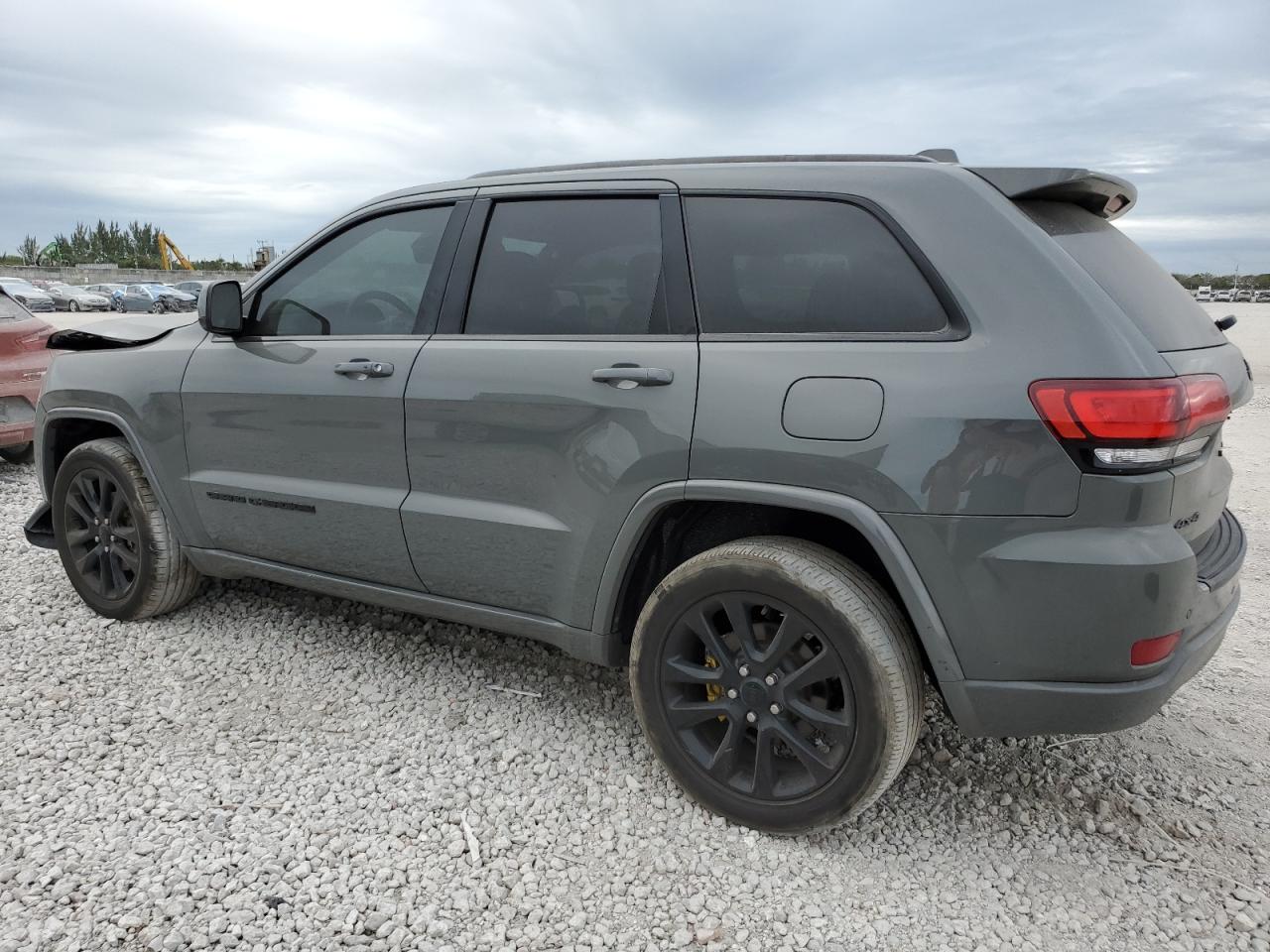 2020 Jeep Grand Cherokee VIN 1C4RJFAG2LC299528 Copart auction photo, front end / frame damage damage thumbnail 2