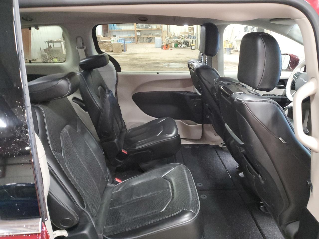 2019 Chrysler Pacifica VIN 2C4RC1GG3KR655575 Copart auction photo, front end damage thumbnail 11
