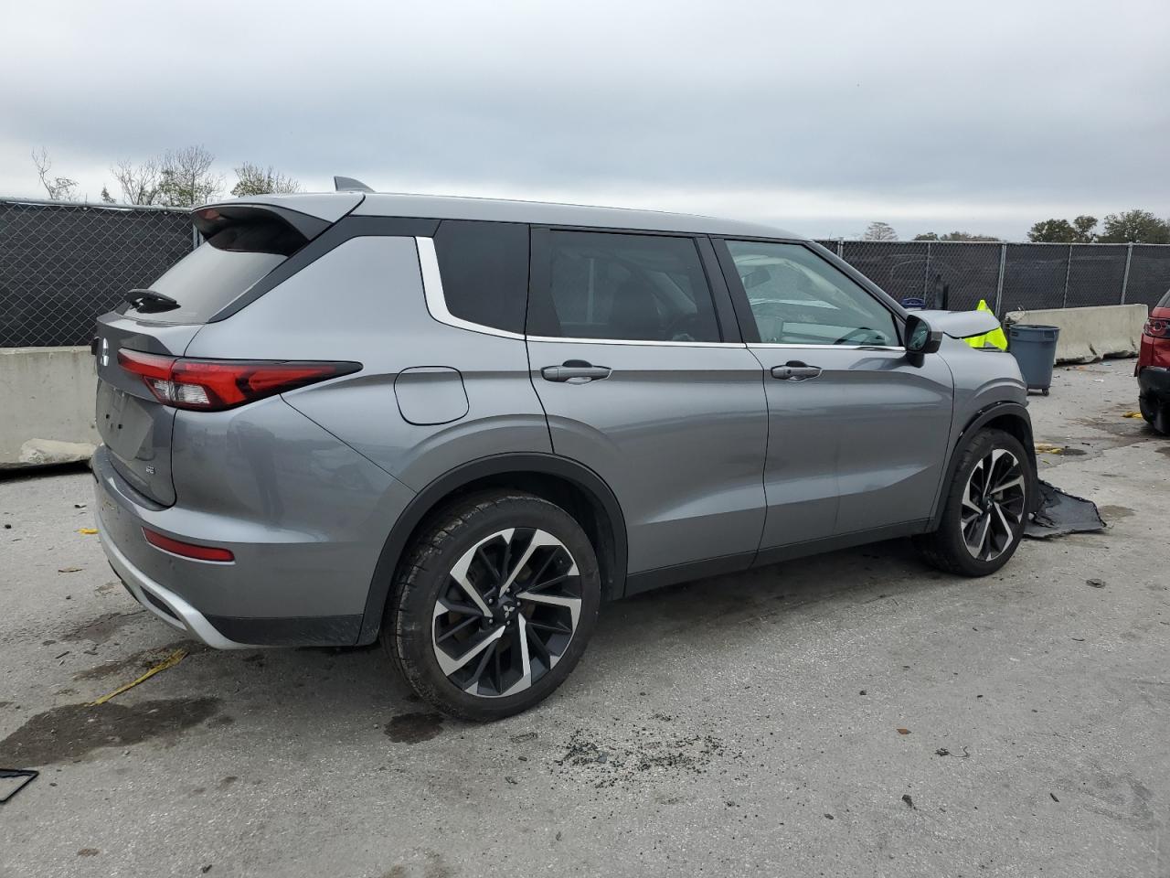 2023 Mitsubishi Outlander VIN JA4J4UA81PZ019550 Copart auction photo, front end damage thumbnail 3