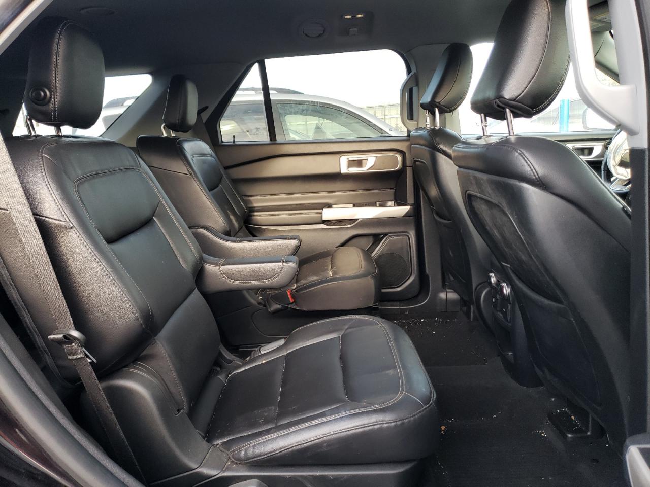 2020 Ford Explorer VIN 1FMSK8DH0LGC44370 Copart auction photo, front end / side damage thumbnail 11