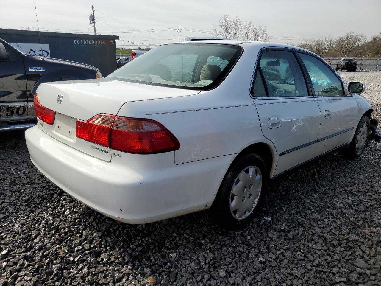 1999 Honda Accord VIN 1HGCG5647XA052442 Copart auction photo, front end / minor dent/scratches damage thumbnail 3