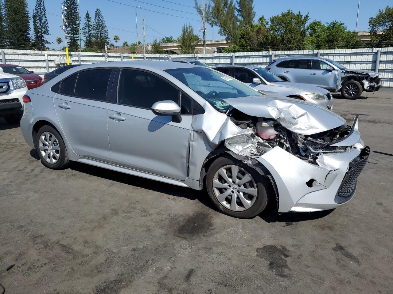 2020 Toyota Corolla VIN 5YFEPRAE7LP119674 Copart auction photo, front end / side damage thumbnail 4