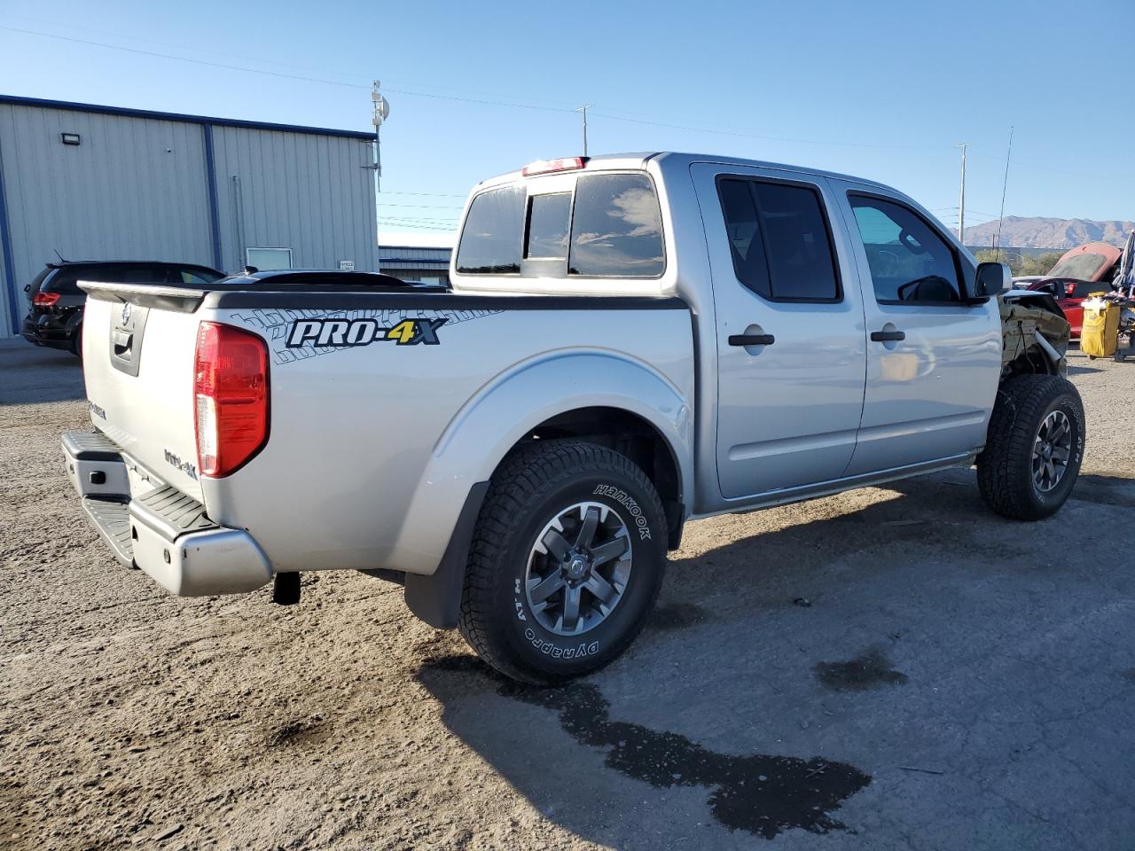 2018 Nissan Navara (Frontier) VIN 1N6AD0EV5JN769401 Copart auction photo, front end damage thumbnail 3