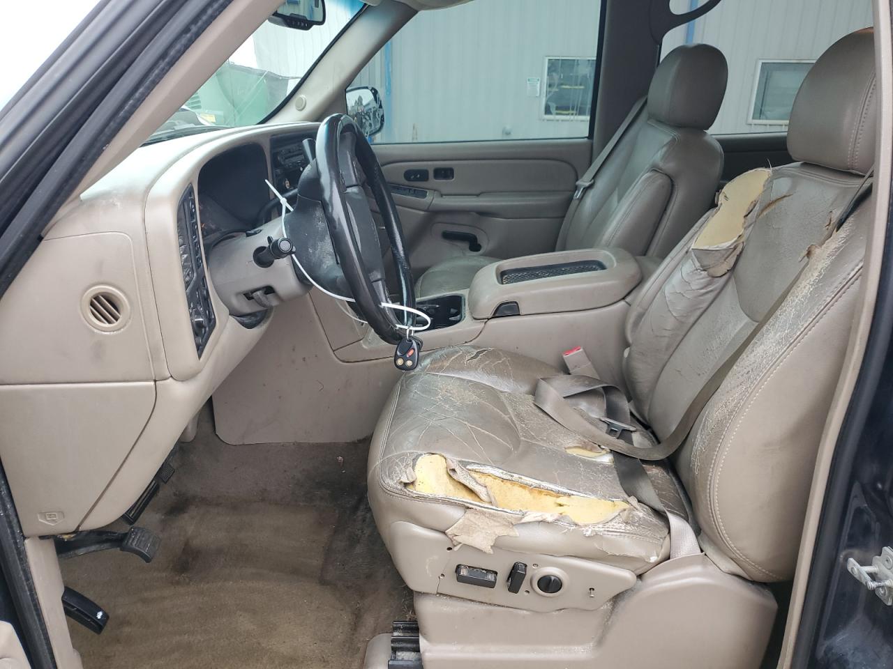 2006 Chevrolet Silverado VIN 2GCEK13T261114087 Copart auction photo, front end damage thumbnail 7