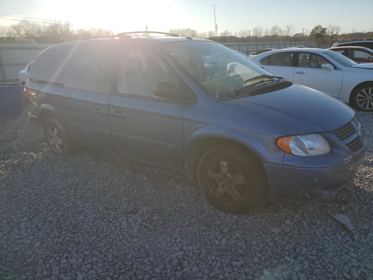 2007 Dodge Caravan VIN 2D4GP44L37R203909 Copart auction photo, rear end / side damage thumbnail 4