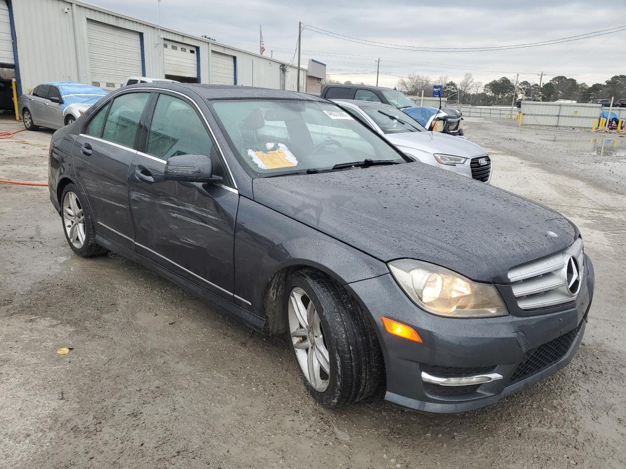 2013 Mercedes-Benz C-klasse VIN WDDGF8AB7DR276565 Copart auction photo, side damage thumbnail 4