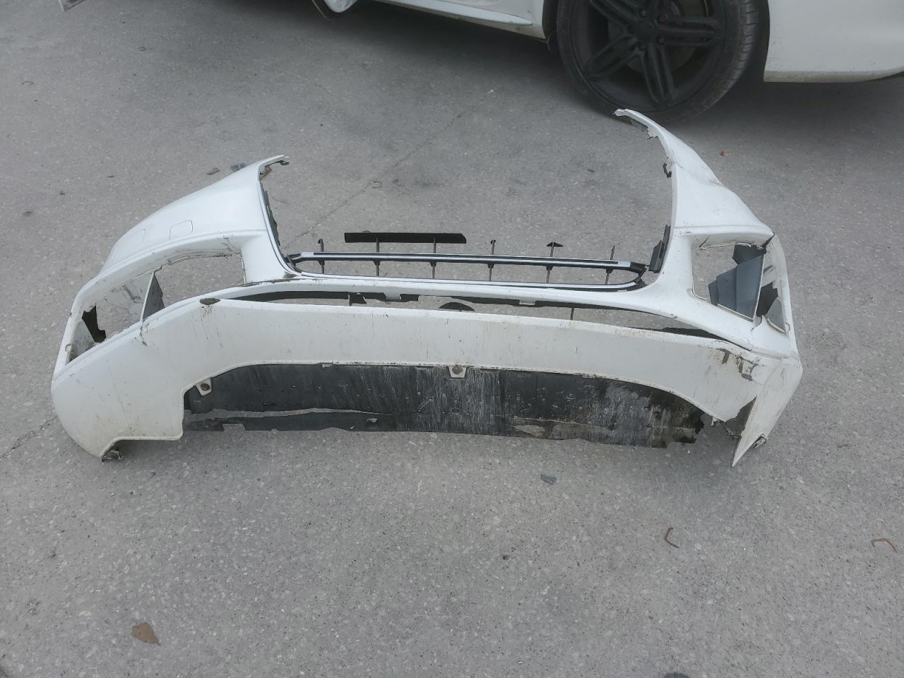 2013 Audi RS4 VIN WAUBGAFL7DA081121 Copart auction photo, front end damage thumbnail 12
