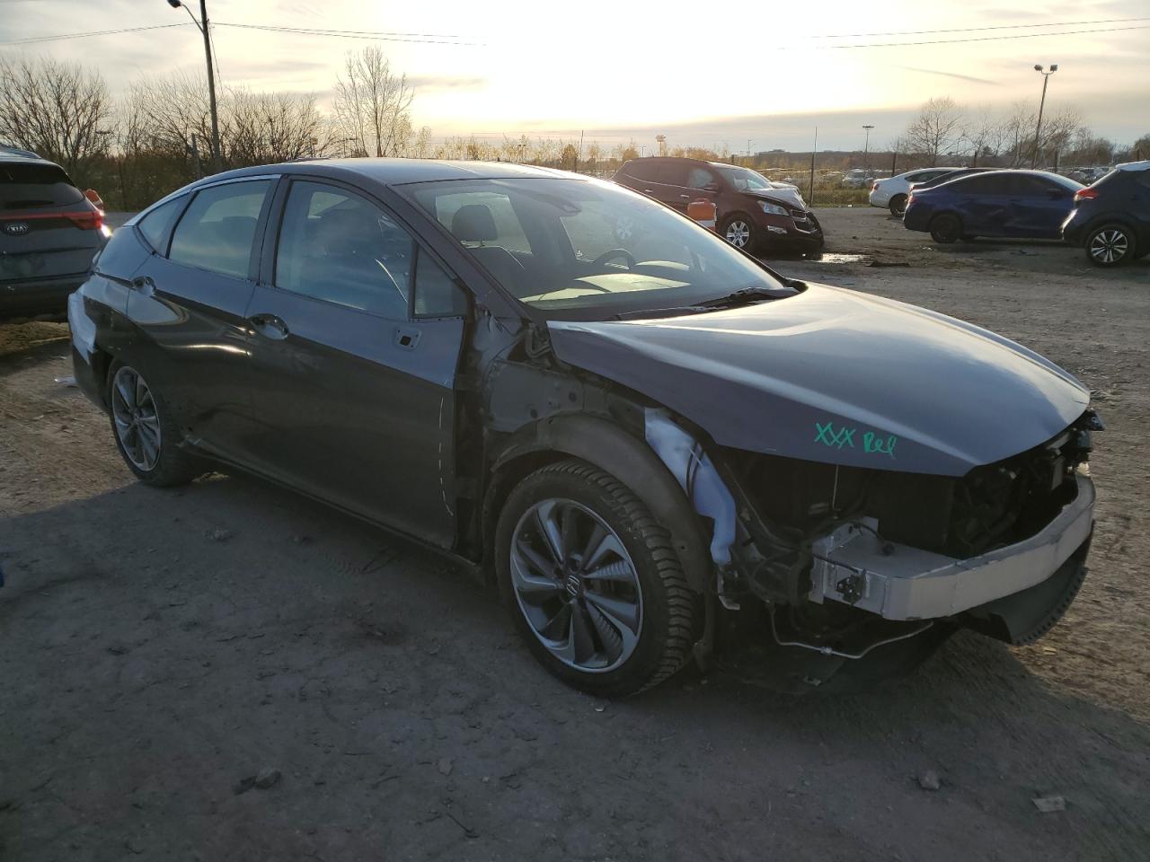 2018 Honda Clarity VIN JHMZC5F16JC013619 Copart auction photo, all over / minor dent/scratches damage thumbnail 4