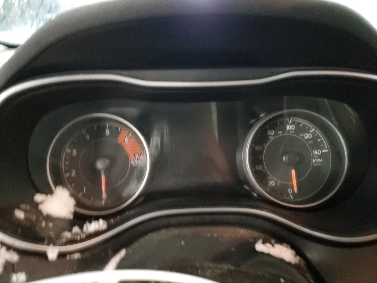 2020 Jeep Grand Cherokee VIN 1C4PJMDN9LD564526 Copart auction photo, burn - interior damage thumbnail 9