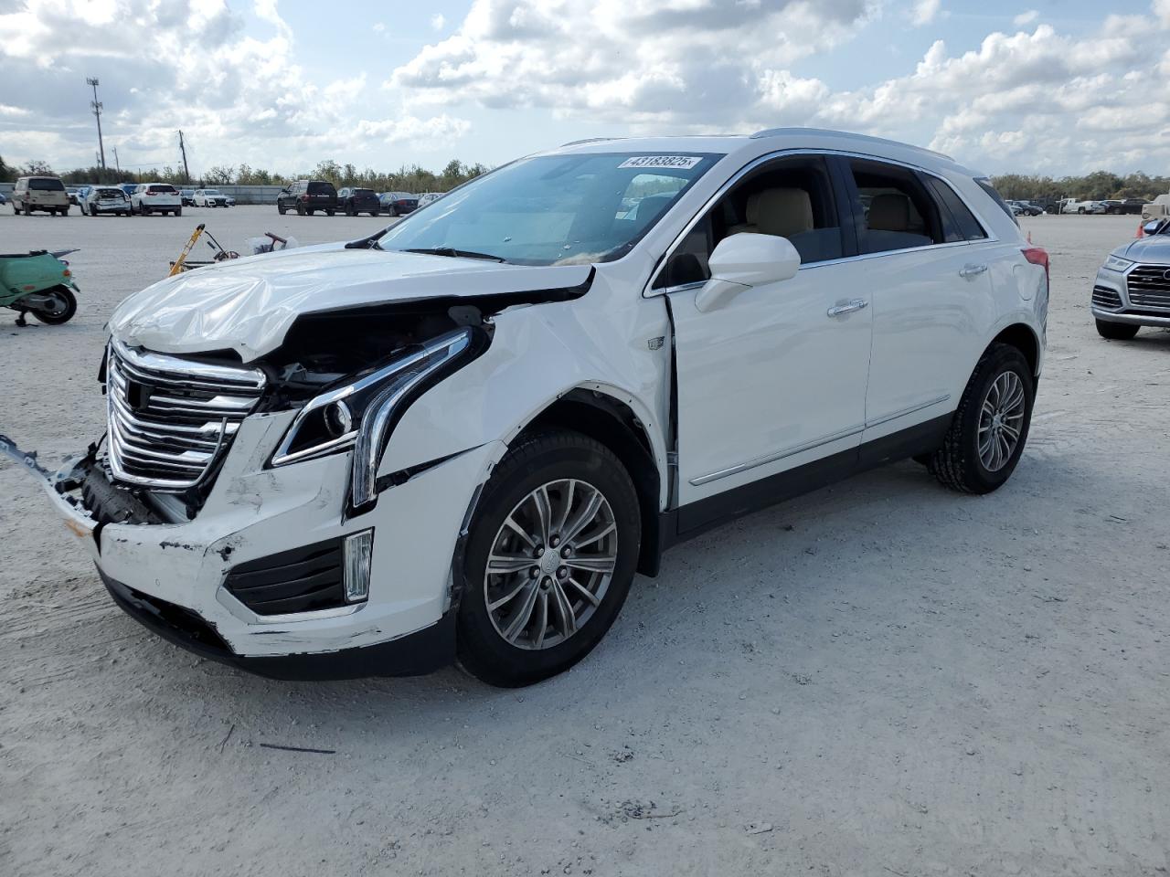 2017 Cadillac XT5 VIN 1GYKNBRS2HZ217223