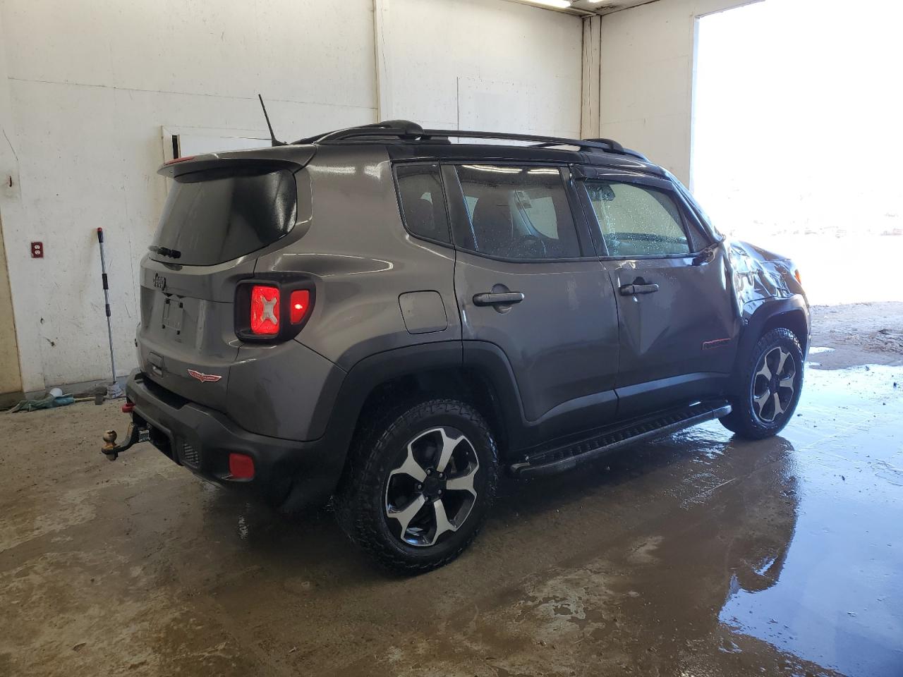 2019 Jeep Renegade VIN ZACNJBC15KPJ98541 Copart auction photo, front end / side damage thumbnail 3