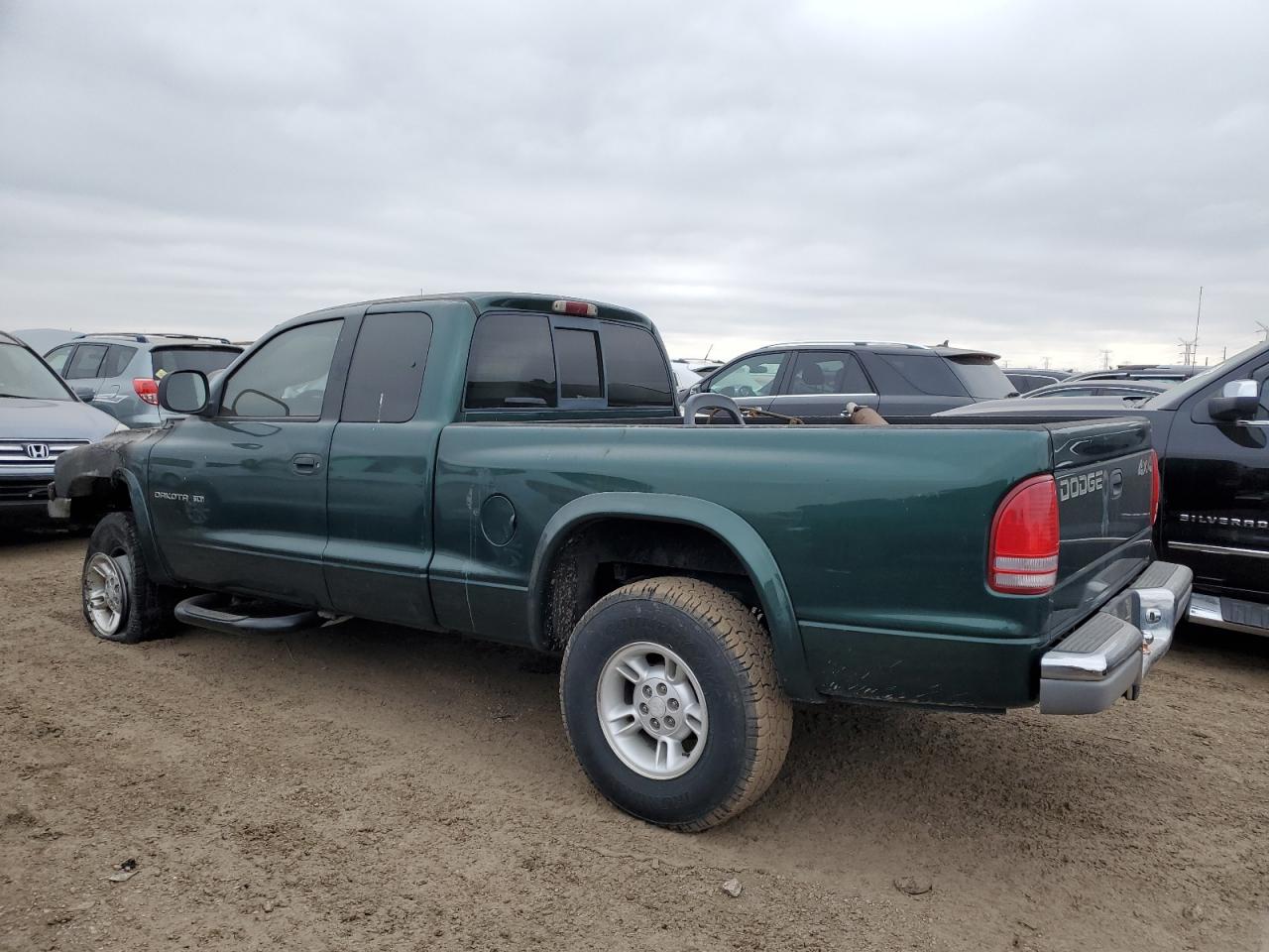 1998 Dodge Dakota VIN 1B7GG22Y0WS663798 Copart auction photo, burn - engine / burn - interior damage thumbnail 2
