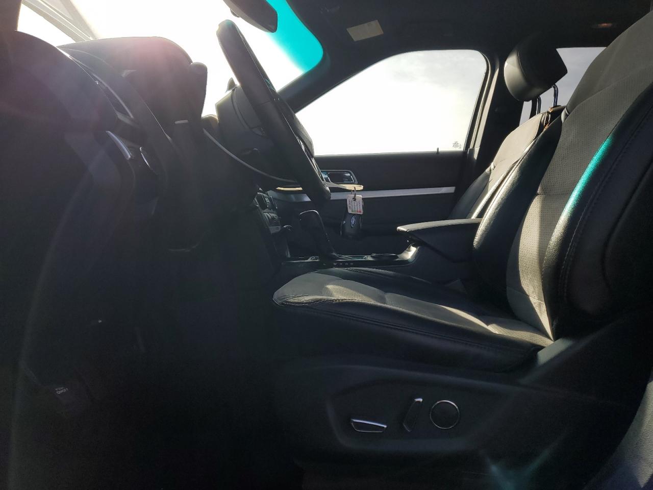 2017 Ford Explorer VIN 1FM5K7D81HGA60568 Copart auction photo, front end damage thumbnail 7