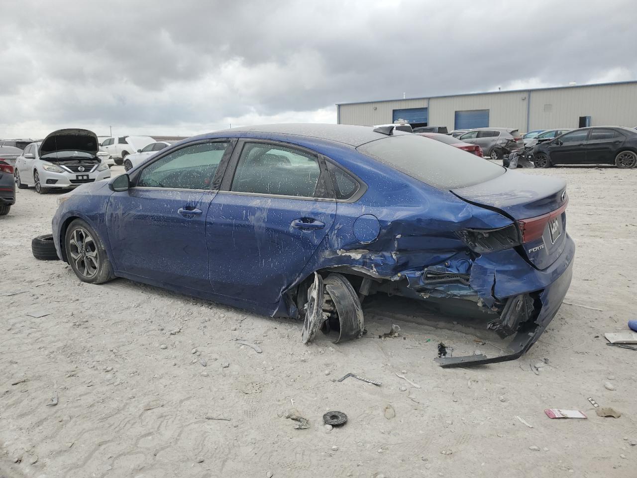 2020 KIA Forte VIN 3KPF24AD9LE256534 Copart auction photo, rear end / side damage thumbnail 2