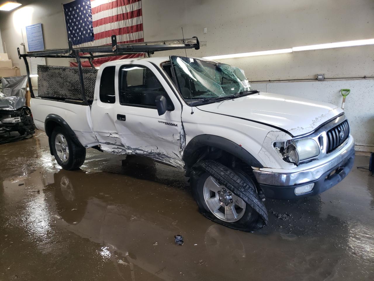 2003 Toyota Tacoma VIN 5TEWM72N63Z200952 Copart auction photo, rollover damage thumbnail 4