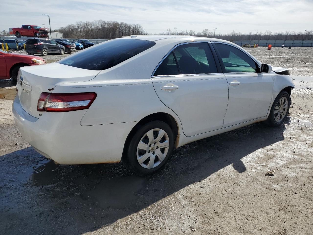 2011 Toyota Camry VIN 4T1BF3EK8BU585954 Copart auction photo, front end damage thumbnail 3