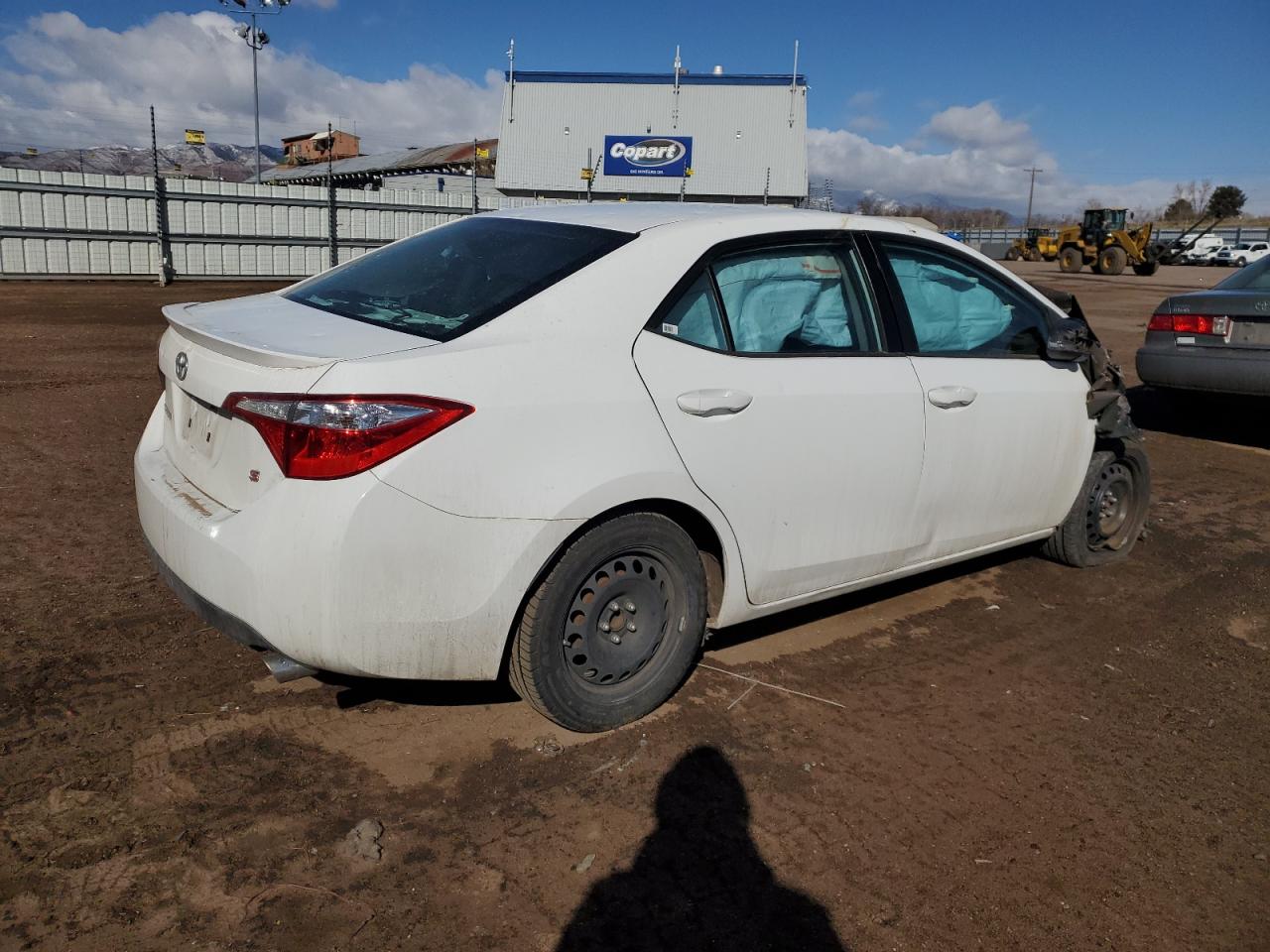 2016 Toyota Corolla VIN 5YFBURHE2GP444272 Copart auction photo, front end damage thumbnail 3