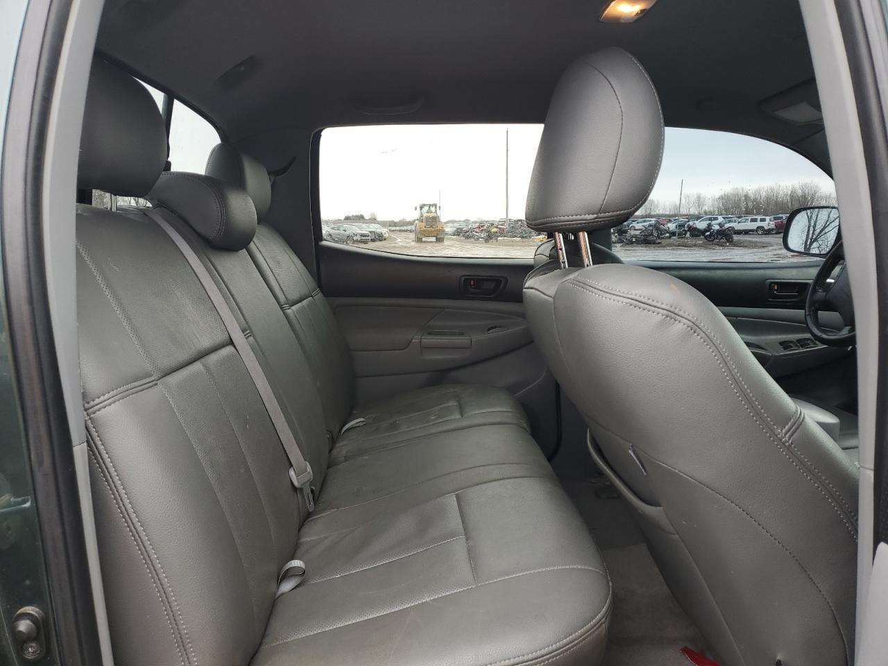 2011 Toyota Tacoma VIN 5TFLU4EN6BX011706 Copart auction photo, rear end / side damage thumbnail 10